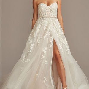 Bridal Gown - Brand new - Never worn